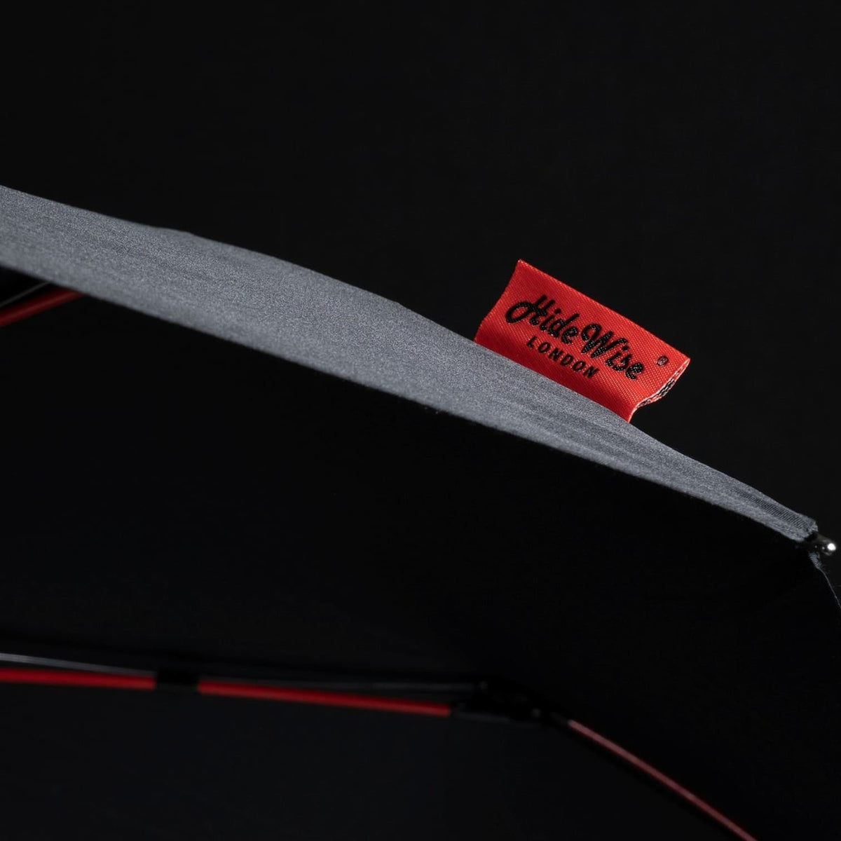 Parapluie automatique de luxe coupe-vent résistant anti-UV noir Brolly par Hidewise London